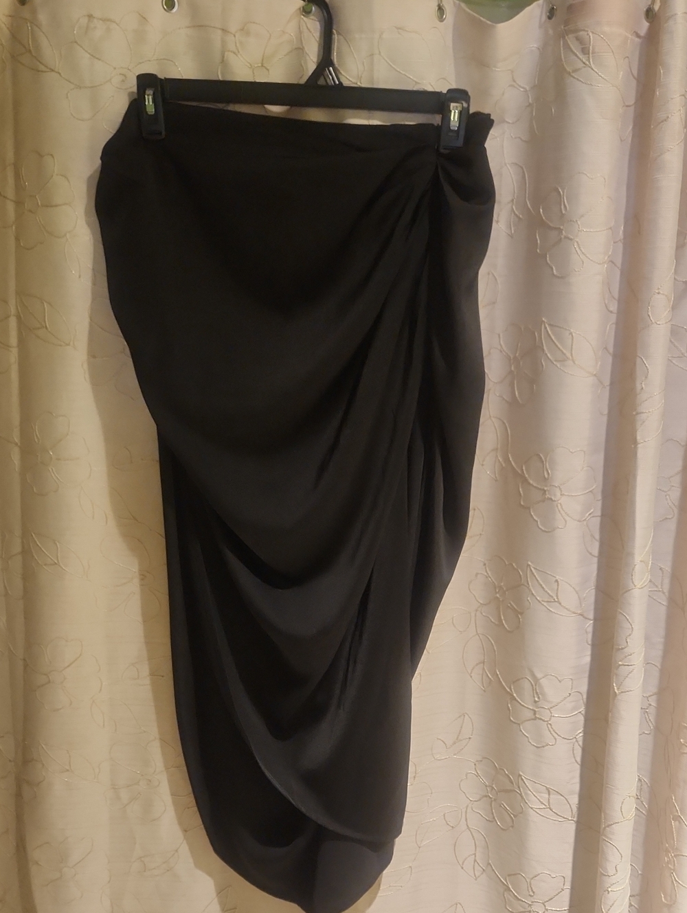SHEIN Black High-Low Draped Skirt